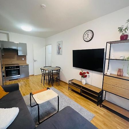 Nika Apartments Prague 2 Экстерьер фото